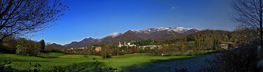 Dal Santuario dell'Addolorata di Ca' de' Rizzi vista verso Cisano (a sx) e Pontida (adx) everso i monti Linzone e Tesoro