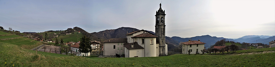 Vista panoramica sulla chiesa di Miragolo San Marco ed oltre