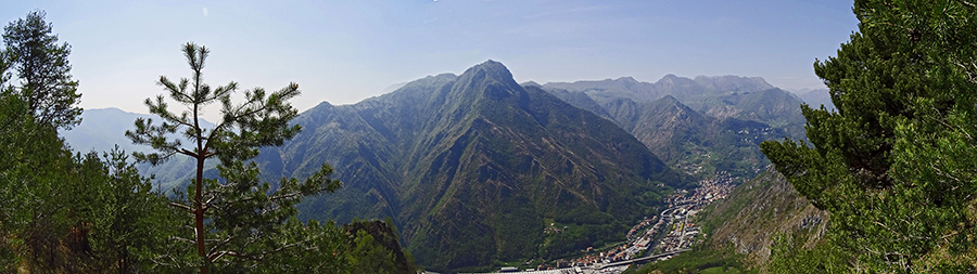 Salendo sul 594 al Pizzo di Spino