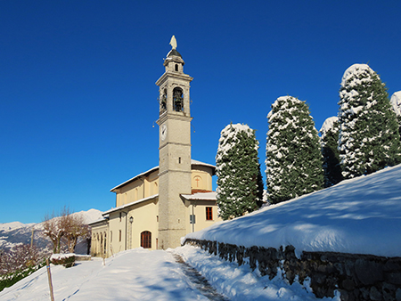 Miragoli con Monte Castello (1089 m), innevati e baciati dal sole-22nov25 - FOTOGALLERY
