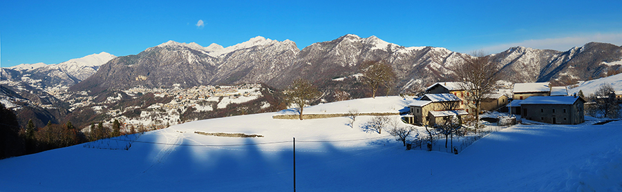 Da Pos-Castello verso paesi e monti della Val Serina