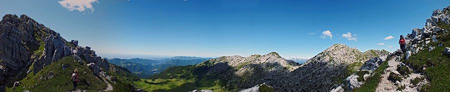Salendo dal Passo La Forca in Cima Alben sul sentiero 502