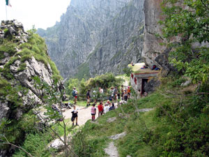 Baita Nembrini, punto di ristoro per gli escursionisti nei giorni festivi