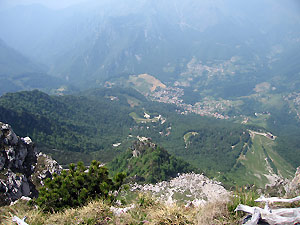 Vista su Cresta del Gallo, Conca d'Alben, Pian della Palla, Oltre il Colle