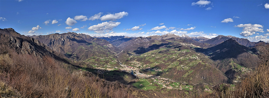 Vista panoramica dal Monte Molinasco (1179 m)