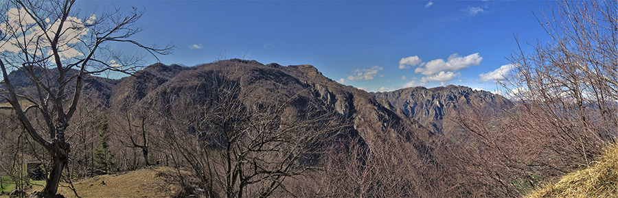 Vista panoramica dal Monte Molinasco verso il Pizzo Grande del Sornadello e Cancervo- Venturosa