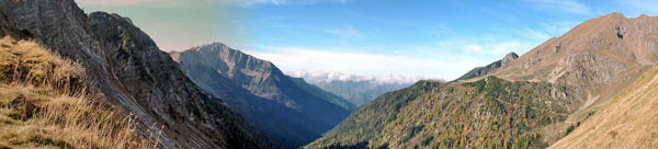 Panoramica dal passo della Marogella verso la Valle di Roncobello, il Menna e il Monte Campo