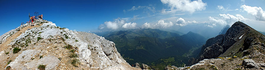 In vetta al Pizzo Arera (2512 m.)