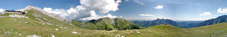 Dal Rif. Capanna 2000 vista verso i monti della Conca di Oltre il Colle, M.A.G.A. , ed oltre