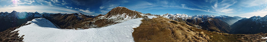 Dalla vetta del Monte Arete panorama ad ampio raggio