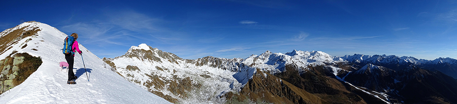 Salendo in Valegino ampio panorama ad est