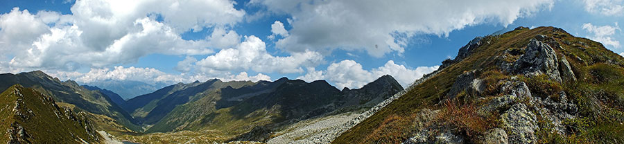 Salendo sul Monte Valegino dalla cresta di NO
