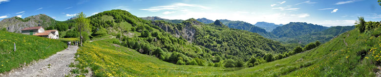 Cascinale e roccolo alla "Sella" con splendida vista sulla Val Taleggio