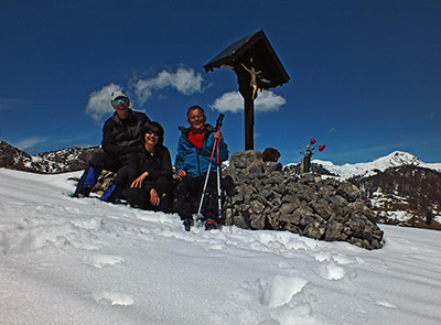Salita primaverile sulla neve da Avolasio ( 1050 m.) alla SELLA (1450 m.) il 10 aprile 2013  - FOTOGALLERY
