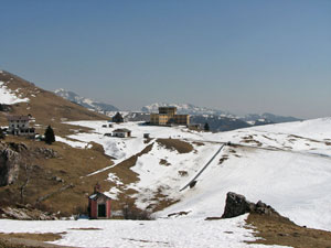 Vista verso l'Albergo degli sciatori