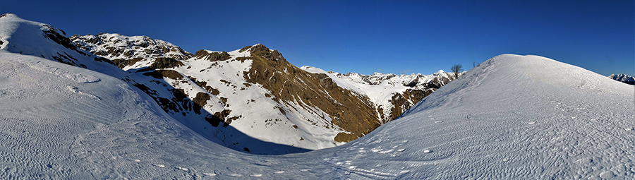 Vista panoramica dalla selletta per Il Collino