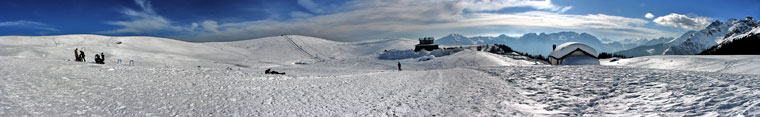 Impianti di sci affollati per la gara di sci nordico Raduno Alpini 22 febbraio 09