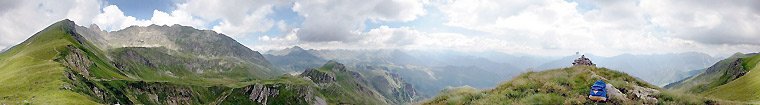 A 360° dal Monte Foppa verso i Laghetti di Ponteranica e le Orobie circostanti