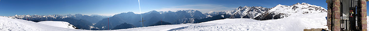 Panoramica invernale a 360° dai Piani dell'Avaro verso le Alpi Orobie innevate