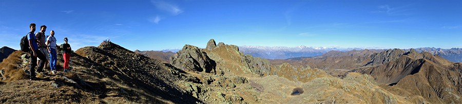 Panorama dalla cresta di vetta di Cima Val Pianella-Piazotti(2349 m)