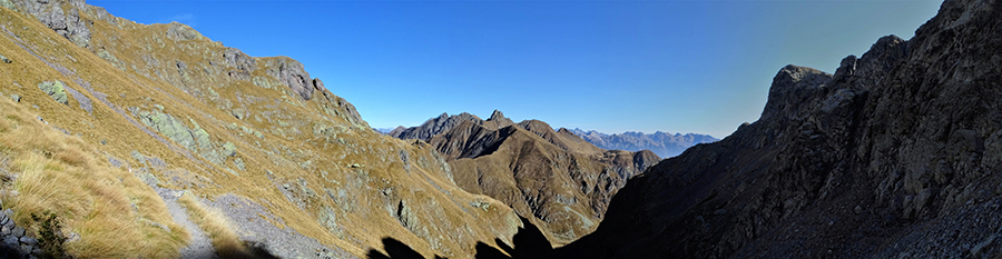 Panorama dalla Bocchetta di Val Pianella sul sent. 101