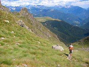 Dalla Bocchetta vista sulla Valpianelal cona sinistra il Torrione S. Giacomo
