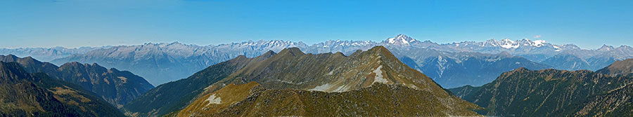 Da Cima Cadelle vista sulle Alpi Retiche