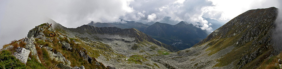 Panoramica tentando di salire dall difficile cresta SW di Cima Cadelle