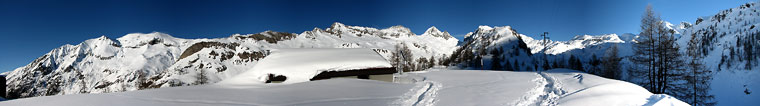 Panoramica verso la conca del Calvi innevata dalla diga di Fregabolgia - 10 gennaio 2009