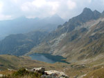 Lago Cernello e, sullo sfondo, i monti Pradella e Salina