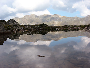 Il Monte Masoni riflesso nel Lago Cabianca