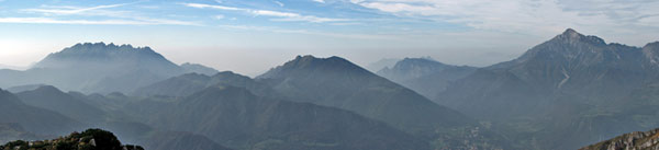 Dal Sentiero degli Stradini vista verso Resegone, Valsassina, Grigne - 10 ott. 08