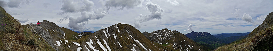 Dalla crocetta del sentiero 244 vista in Cima degli Agnelli