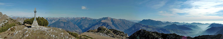 Panoramica dal Cancervo verso la Valle Brembana