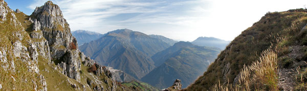 Dal 'Canalino dei sassi' vista verso la Val Parina