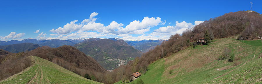 Bella vista panoramica dal piano di atterraggio elicotteri