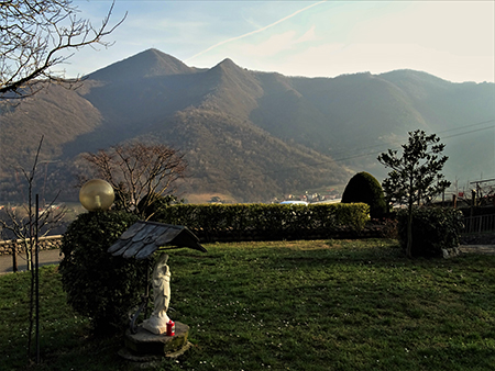 In CANTO ALTO (1146 m) da casa (Zogno, 310 m) ad anello (3mar21) - FOTOGALLERY