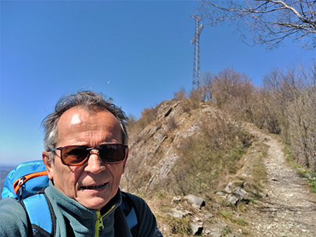 CANTO ALTO in direttissima la prima volta per sentieri insoliti da sopra casa-Zogno (8apr21) - FOTOGALLERY