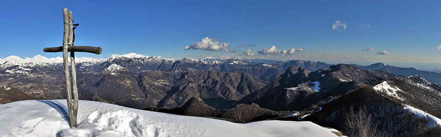 CASTEL REGINA e PIZZO CERRO innevati da Catremerio (11febb21)