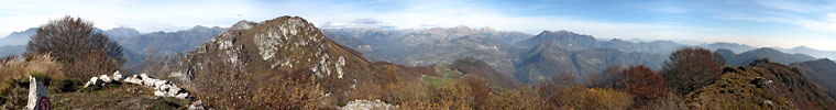 Da cima Castel Regina ampia panoramica dal Pizzo Cerro al Foldone  - foto Piero Gritti 7 nov. 07