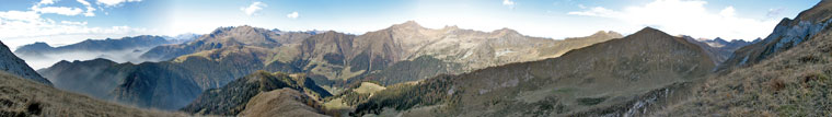 Panoramica dal Pizzo Cavallo su Val Terzera, dell'Olmo e monti circostanti - foto Piero Gritti 18 ott. 08
