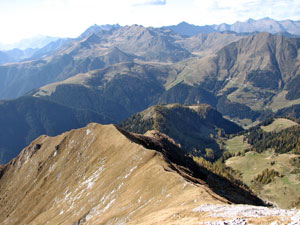 Vista sulla Val Terzera e oltre