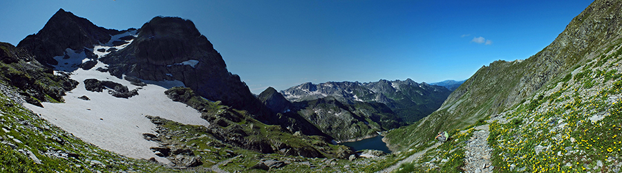 Sul sentiero 253 poco sotto il Passo di Cigola