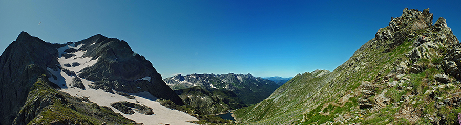 Al Passo di Cigola sulla traccia in cresta per la cima