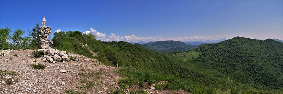Vista panoramica dalla Madonniona del Costone (1195 m) 