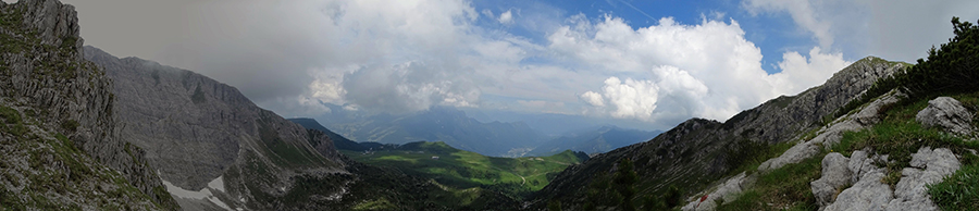 Panorama sulla Valle dei Mughi dalla omonima bocchetta