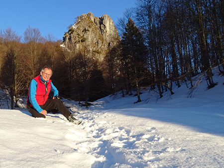 Alla Madonna delle Cime sul Corno Zuccone (1458 m) ad anello da Reggetto di Vedeseta in Val Taleggio il 13 gennaio 2018- FOTOGALLERY