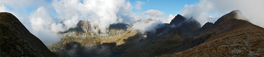 Pizzo Farno (2506 m) ad anello dal Monte Aviasco (18 -10-2014)