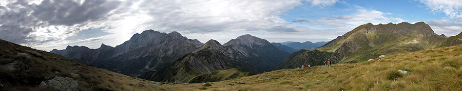 Panorama salendo dal Passo Marogella alla Cima di Mezzeno