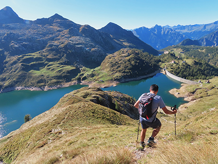 PIZZO FARNO (2506 m) ad anello con lo spettacolo dei Laghi Gemelli – 25sett23 - FOTOGALLERY